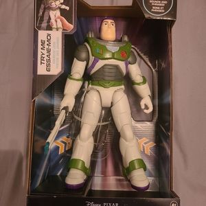Buzz lightyear